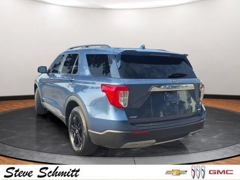 Used 2020 Ford Explorer XLT w/ Equipment Group 202A AWD/4WD image 3
