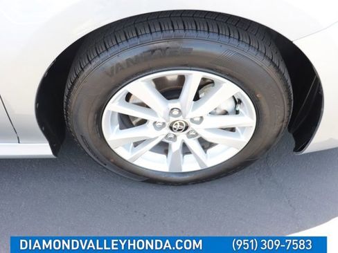 Used 2025 Toyota Camry LE FWD image 28