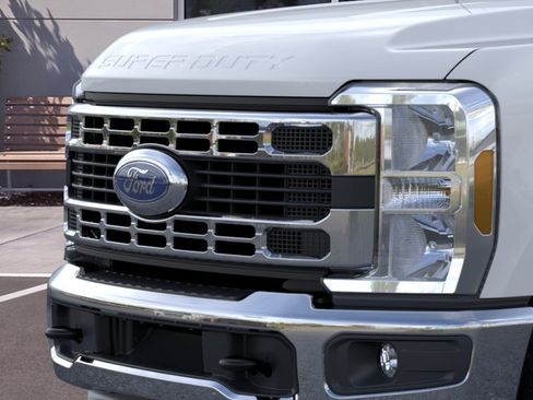 New 2026 Ford F350 XL w/ XL Chrome Package RWD image 17