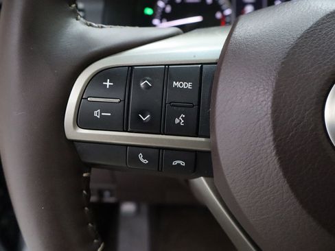 Used 2017 Lexus ES 350 350 w/ Luxury Package image 16