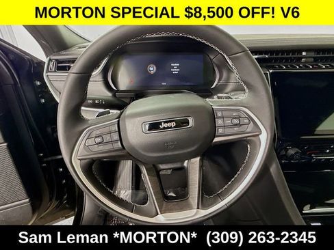 New 2025 Jeep Grand Cherokee Limited w/ Black Appearance Package AWD/4WD image 11