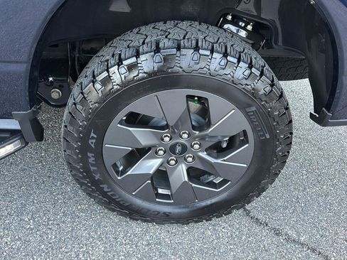 Used 2023 Ford F150 Lightning Lariat image 29