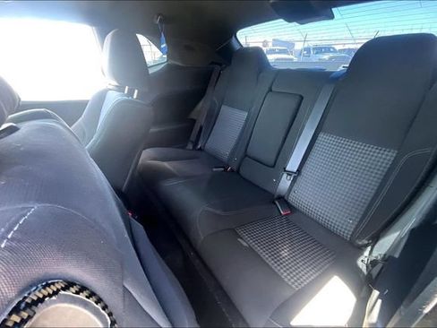 Used 2022 Dodge Challenger SXT RWD image 28