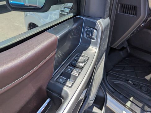 Used 2022 Ford F150 Lariat AWD/4WD image 11