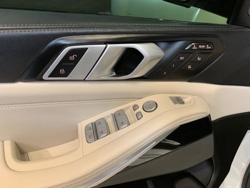 Used 2025 BMW X7 xDrive40i w/ Executive Package AWD/4WD image 17