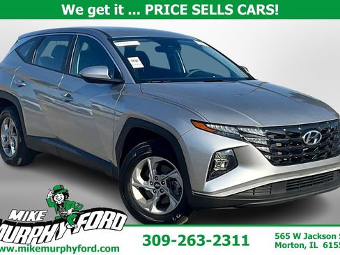 Used 2023 Hyundai Tucson SE image 1