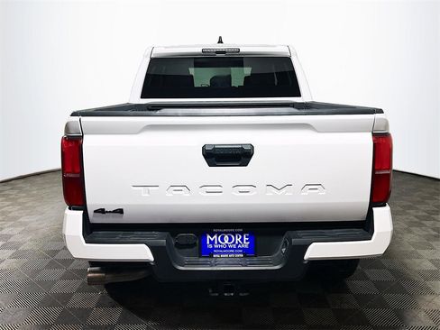 Certified 2024 Toyota Tacoma TRD Off-Road image 7