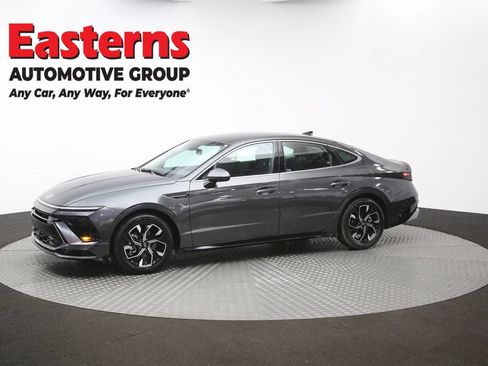 Used 2025 Hyundai Sonata SEL FWD image 58