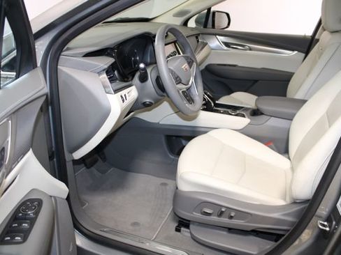 Certified 2023 Cadillac XT5 Premium Luxury AWD/4WD image 7
