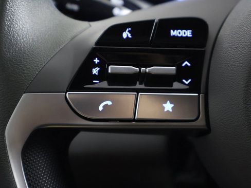 Used 2024 Hyundai Elantra SEL image 36