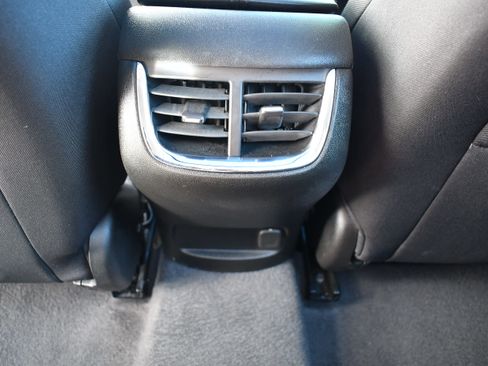 Used 2024 Chevrolet Malibu LT image 22