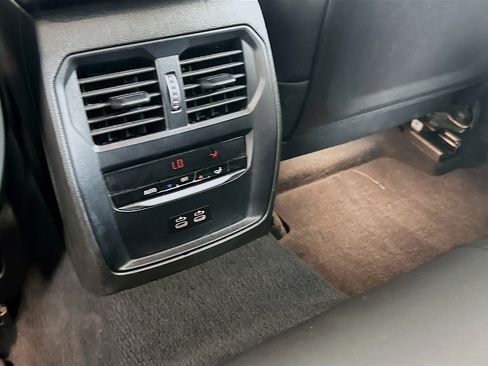 Used 2024 BMW 330i Sedan image 28