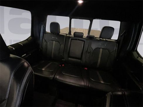 Used 2021 Ford F250 Platinum image 16
