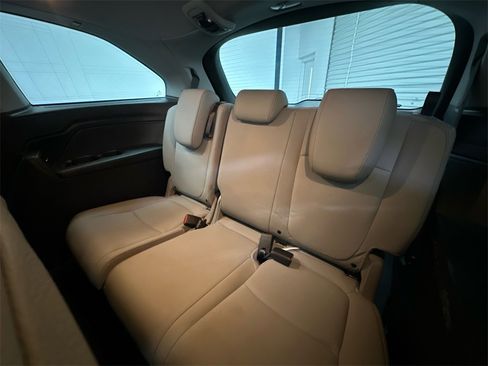 Used 2024 Honda Odyssey EX-L image 22