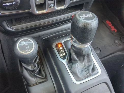 Used 2018 Jeep Wrangler Unlimited Sport S AWD/4WD image 12
