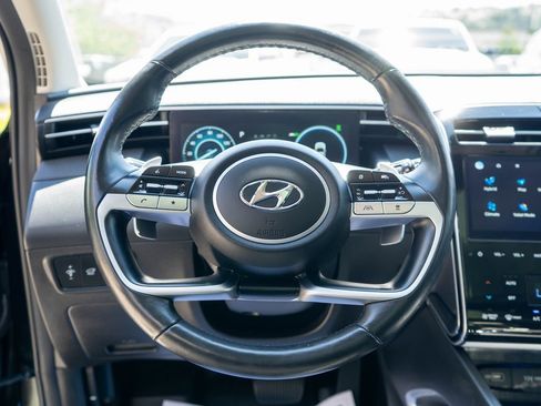 Used 2022 Hyundai Tucson Limited AWD/4WD image 16