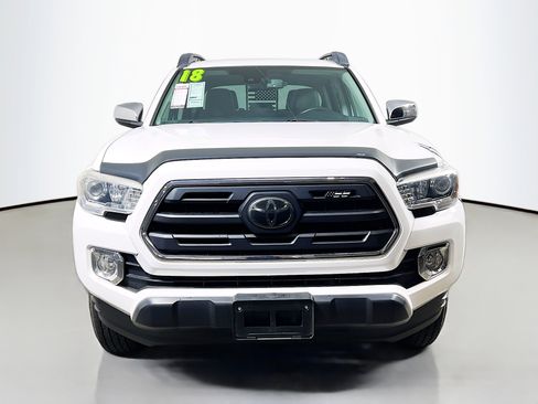Used 2018 Toyota Tacoma SR5 image 11