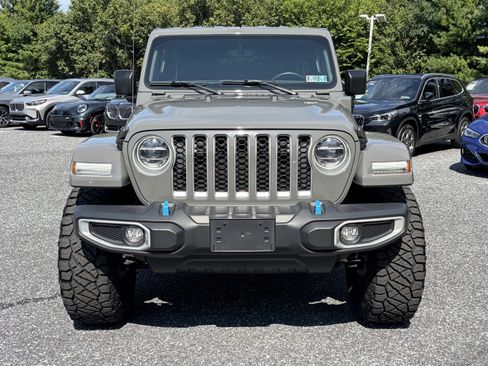 Used 2022 Jeep Wrangler Unlimited Sahara w/ Cold Weather Group AWD/4WD image 2
