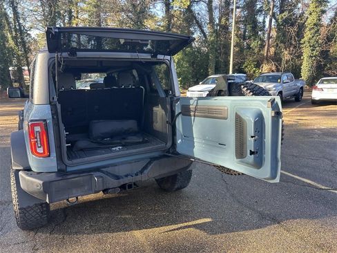 Used 2022 Ford Bronco Wildtrak image 13