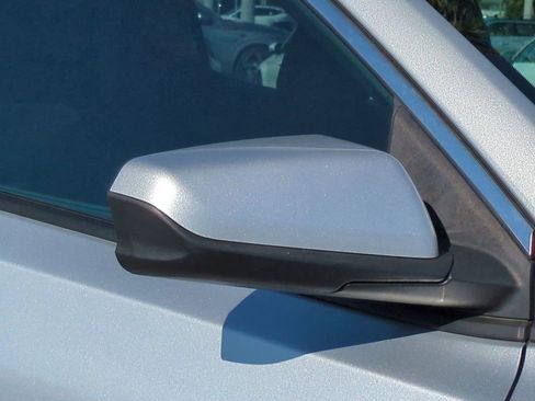 Used 2022 GMC Terrain SLE w/ Driver Convenience Package image 12