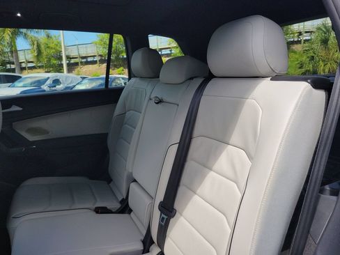 Used 2020 Volkswagen Tiguan SEL Premium R-Line w/ 3rd Row Seat Package AWD/4WD image 12