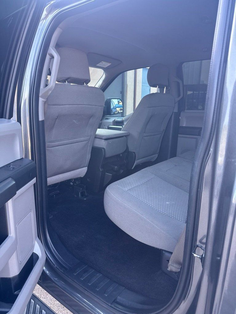 Used 2017 Ford F150 XLT w/ Equipment Group 302A Luxury AWD/4WD image 4