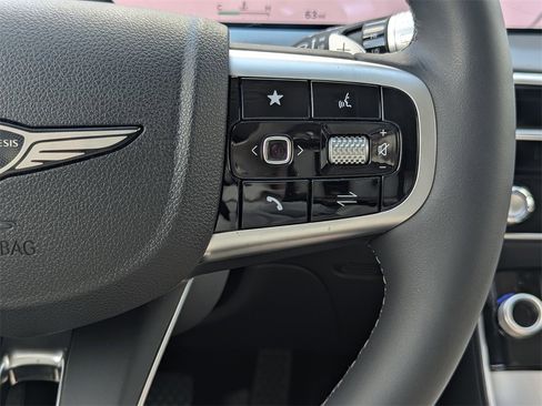 Used 2026 Genesis GV70 2.5T Advanced image 17