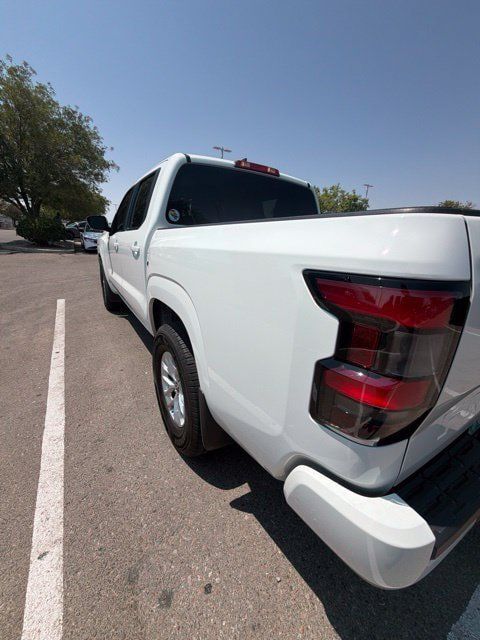 Certified 2024 Nissan Frontier SV AWD/4WD image 21