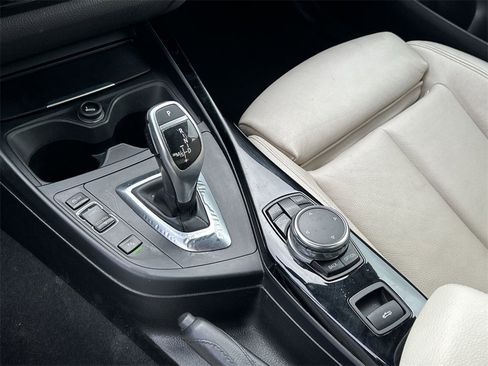 Used 2017 BMW 230i xDrive 230i xDrive image 22