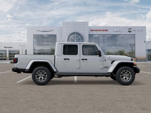 New 2026 Jeep Gladiator Sport image 21