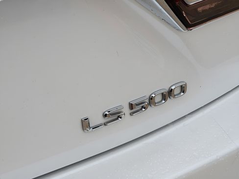 Used 2020 Lexus LS 500 w/ Interior Upgrade Package RWD image 36