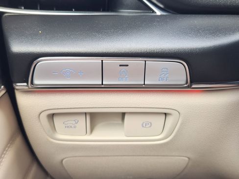 Used 2022 Genesis GV80 2.5T w/ Advanced Package 03 image 23