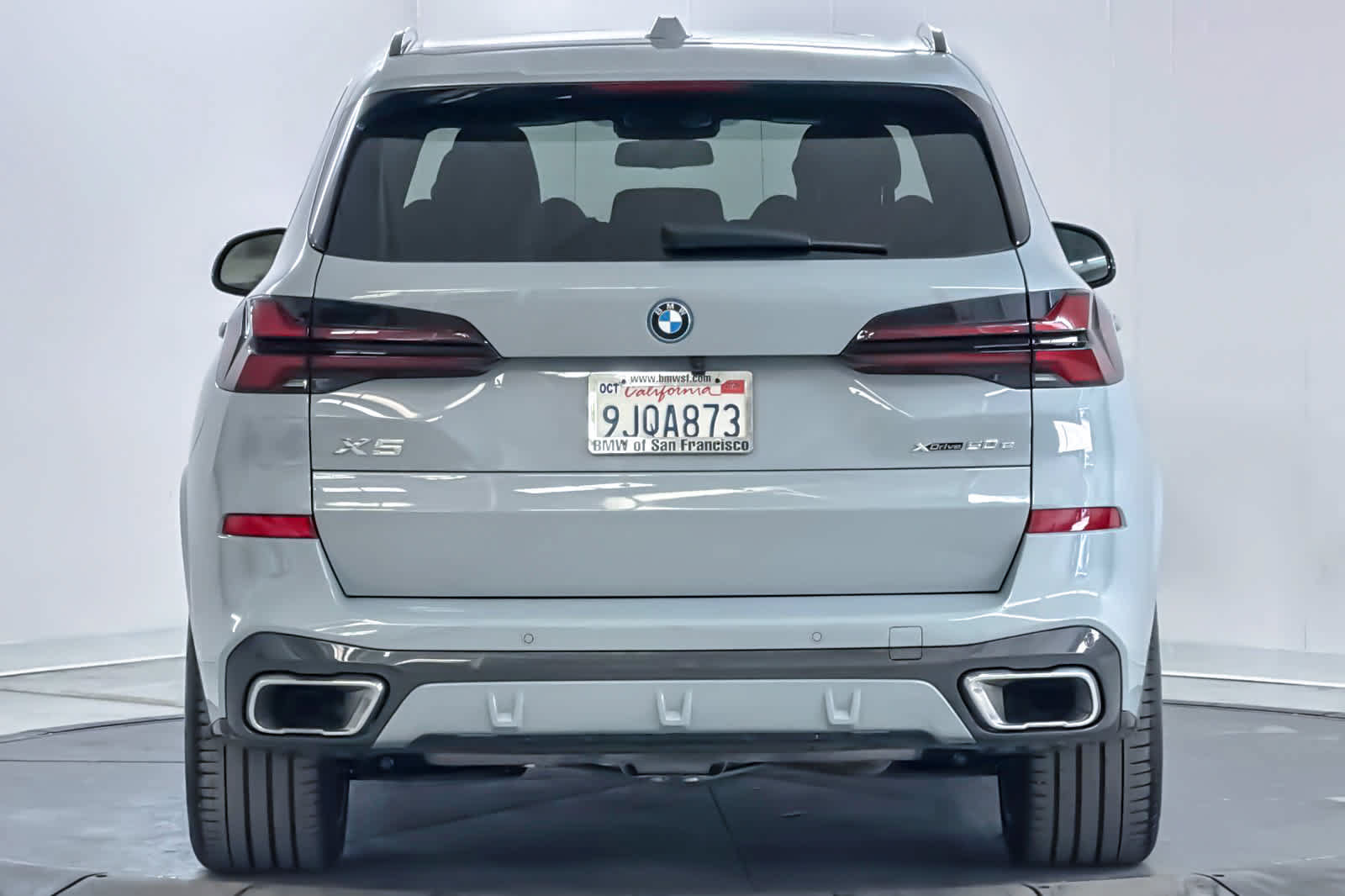 Used 2024 BMW X5 xDrive50e w/ M Sport Package AWD/4WD image 7