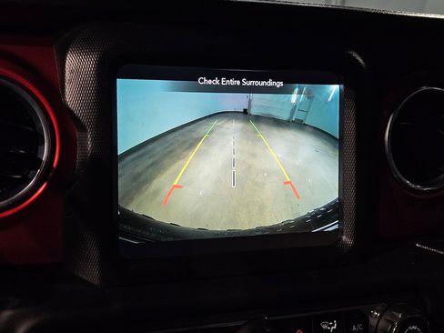 Used 2018 Jeep Wrangler Unlimited Rubicon image 30