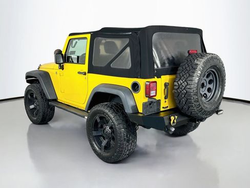 Used 2016 Jeep Wrangler Sport w/ Connectivity Group AWD/4WD image 5
