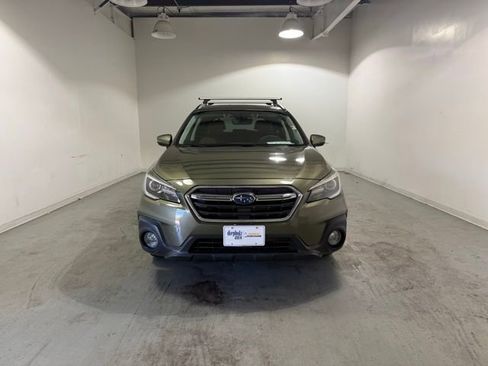 Used 2019 Subaru Outback 3.6R Touring w/ Popular Package #3A image 2