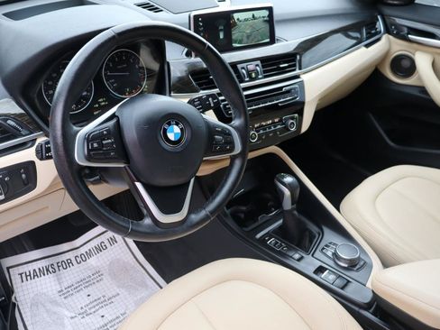Used 2018 BMW X1 xDrive28i w/ Premium Package AWD/4WD image 11