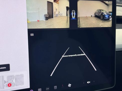 Used 2023 Tesla Model Y AWD image 17