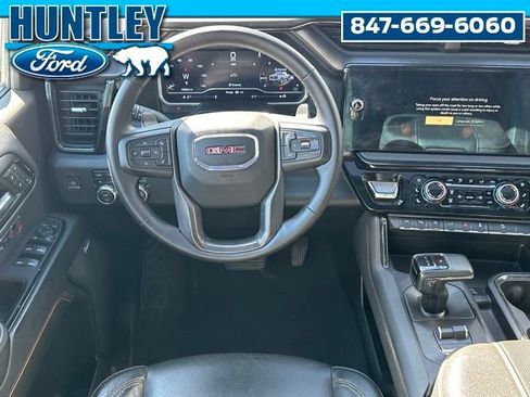 Used 2024 GMC Sierra 1500 AT4 w/ Technology Package AWD/4WD image 10
