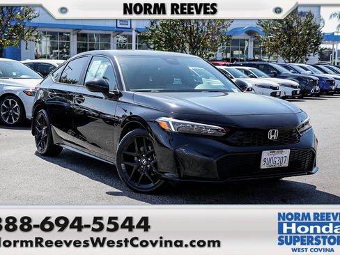 Used 2025 Honda Civic Sport image 1