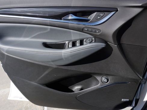 Used 2022 Buick Enclave Premium w/ Experience Buick Package image 23