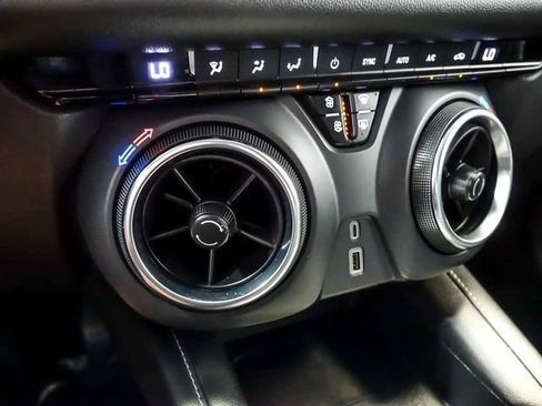 Used 2023 Chevrolet Blazer LT FWD image 22