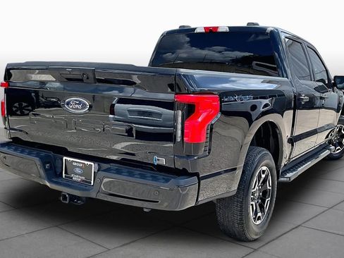 Used 2023 Ford F150 Lightning XLT AWD/4WD image 12