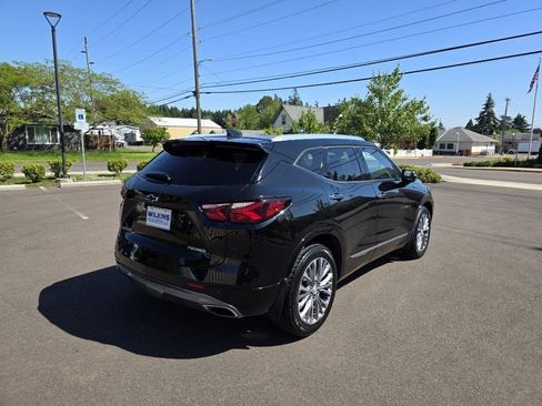 Used 2019 Chevrolet Blazer Premier w/ Driver Confidence II Package FWD image 5
