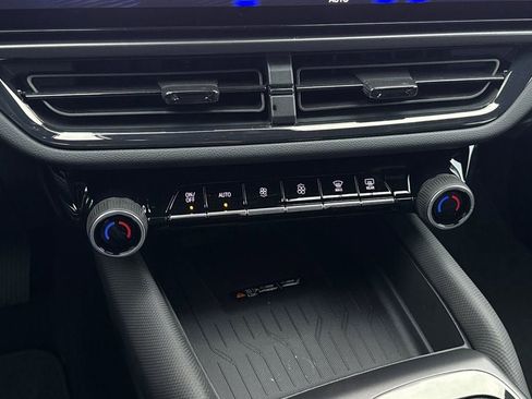 New 2026 Chevrolet Equinox EV RS image 21