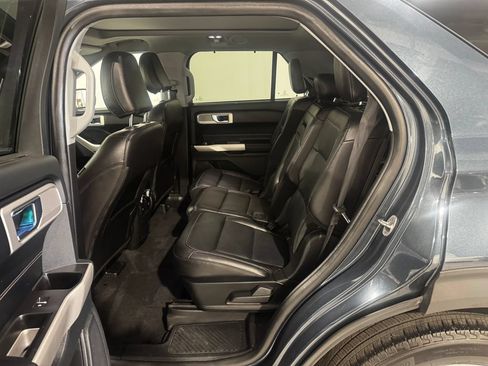 Used 2022 Ford Explorer Limited w/ Class IV Trailer Tow Package AWD/4WD image 20
