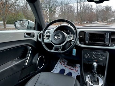 Used 2016 Volkswagen Beetle 1.8T SE image 22