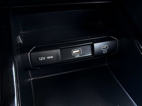 Used 2023 Kia Telluride LX AWD/4WD image 23