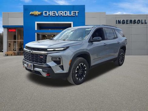 Used 2024 Chevrolet Traverse Z71 image 38