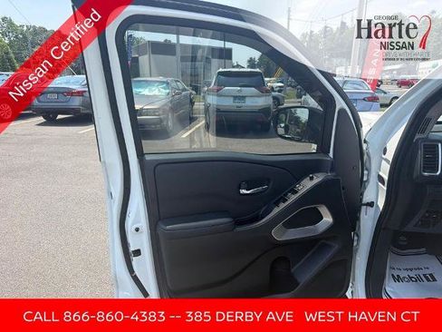 Certified 2024 Nissan Frontier SV w/ Tow Package AWD/4WD image 12